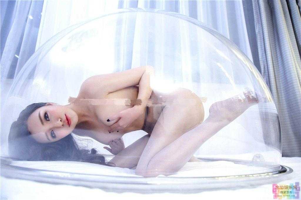 美腿宝贝:若兮真实的肉色+陈雅漫透明的胶衣+凯竹禁锢灰丝3套合集